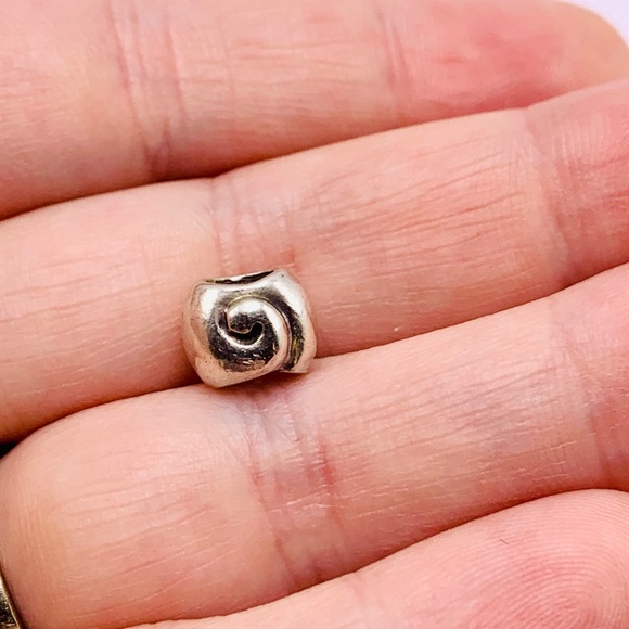 EUC Pandora 790114 Sterling Silver Nautilus Shell Charm - ULTRA RARE - Picture 8 of 10